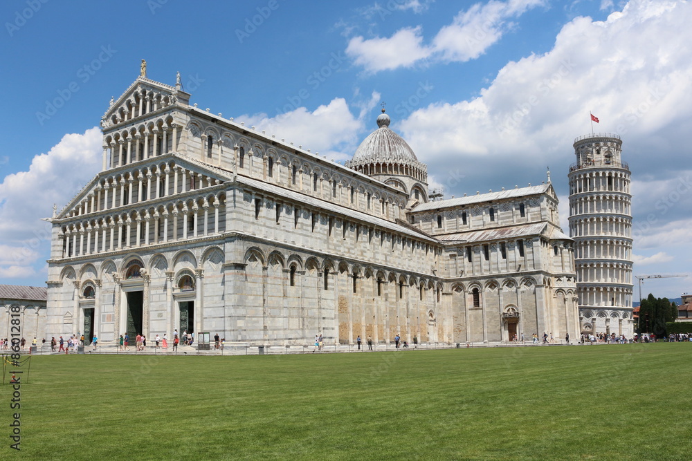 pisa tower and miracles square