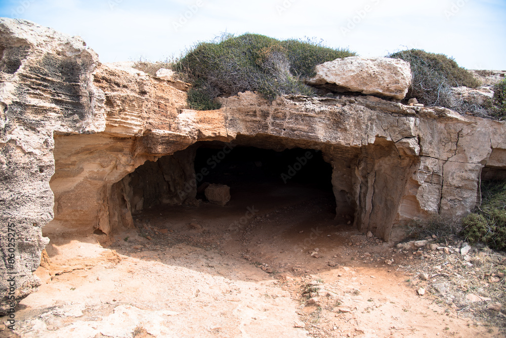 Cyclop's Cave entrance