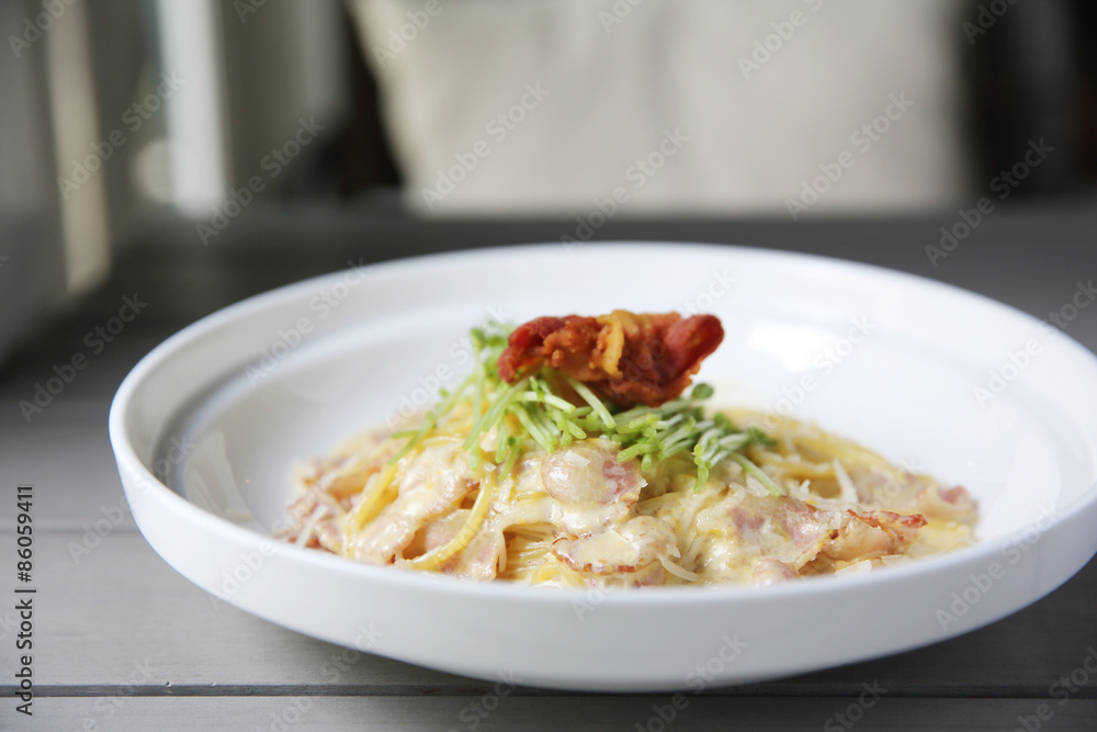 spaghetti carbonara with bacon spaghetti carbonara with bacon
