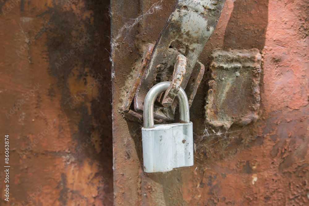 lock lock