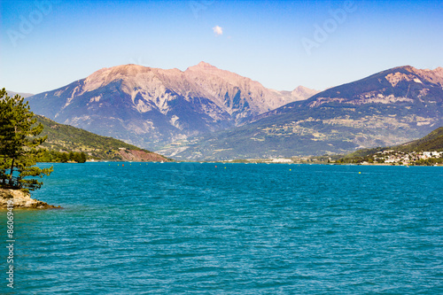 Lac de serre ponçon