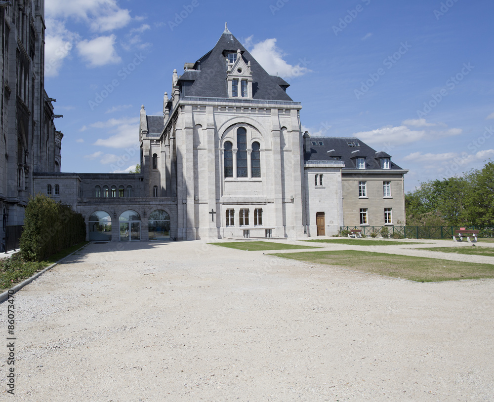 Fototapeta premium PARIS, FRANCE - Basilica of the Sacred Heart of Jesus.