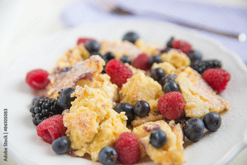 Kaiserschmarrn mit Beeren Kaiserschmarrn mit Beeren