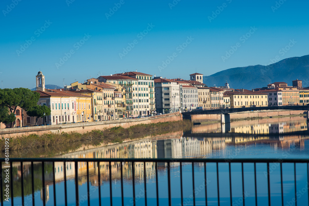 Ponte Solferino, veduta lungarni di Pisa