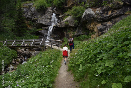 cascata cascate acqua camminata escursione 