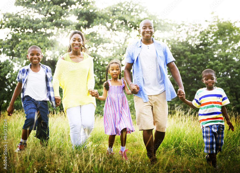 Fototapeta premium African Family Happiness Holiday Vacation Activity Concept