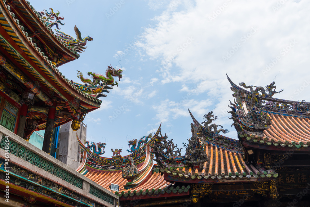 Dragon from the roof of Longshan Temple in Taipei, Taiwan Dragon from the roof of Longshan Temple in Taipei, Taiwan