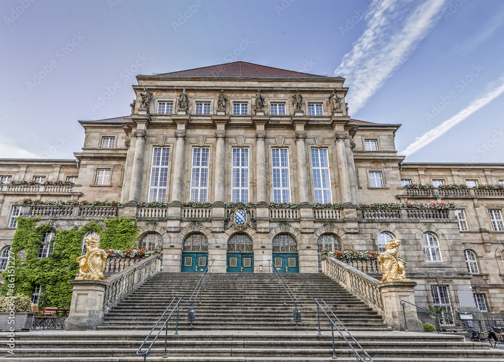 Frontalblick auf das Kasseler Rathaus StockFoto Adobe Stock
