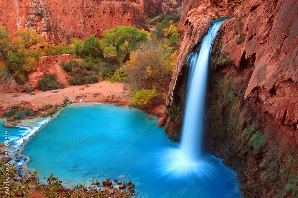 Fototapeta premium Najpiękniejsze wodospady w Stanach Zjednoczonych - Havasu Falls, Supai, Arizona