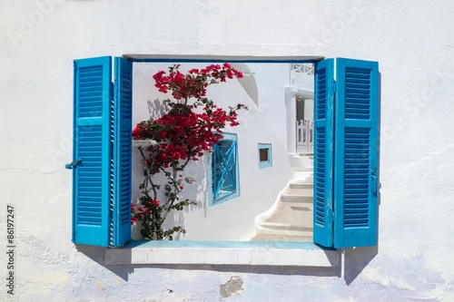 Fototapeta Tradycyjna architektura wioski Oia na wyspie Santorini, Gre