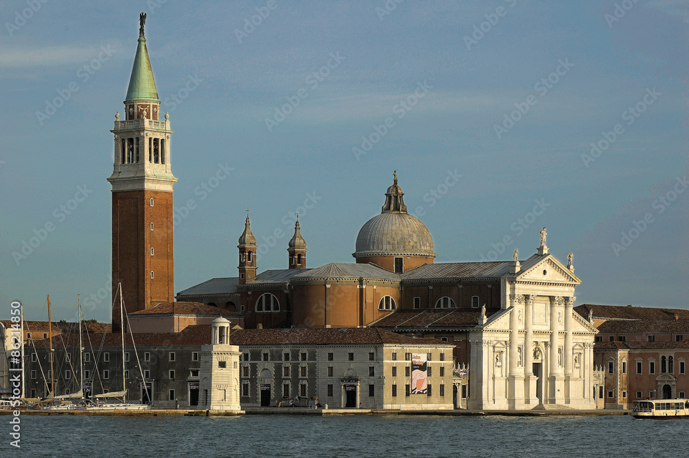 San Gregorio vista da Piazza San Marco a Venezia
