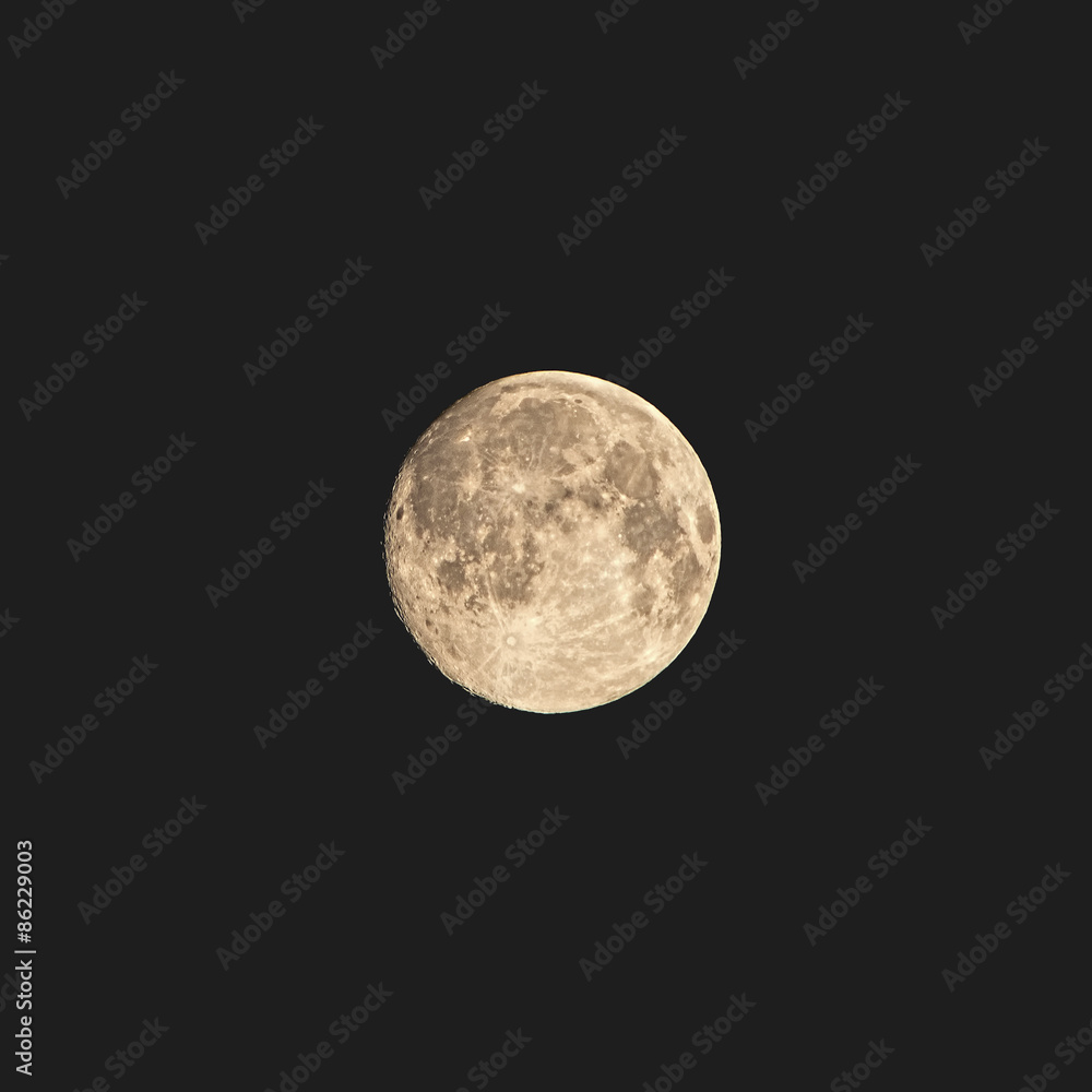 Obraz premium Almost full moon