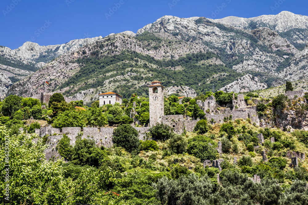 Obraz premium Fortress in the old town of Bar in Montenegro on a summer day