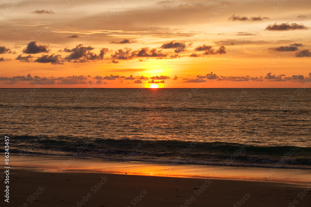 Sun set of the sea at Phuket, Thailand.