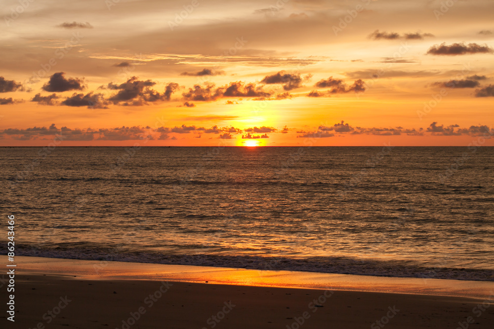 Sun set of the sea at Phuket, Thailand.