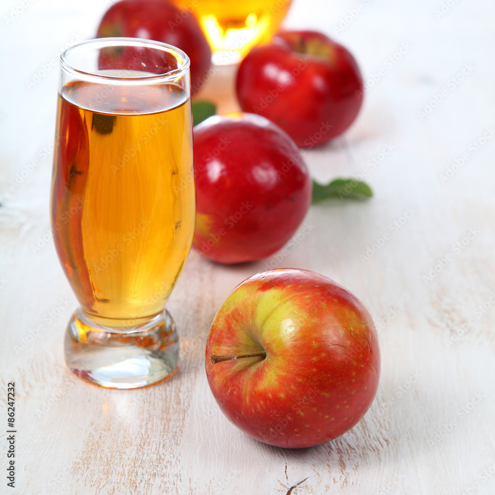Apple juice and apples Apple juice and apples