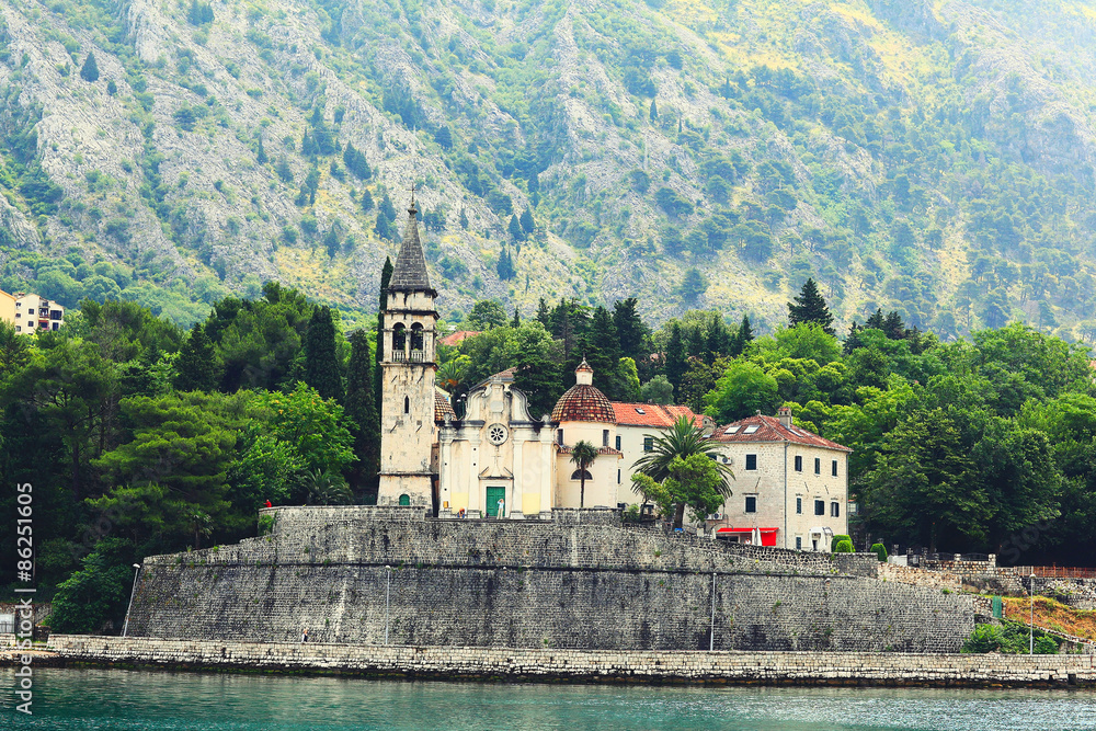 Fototapeta premium landscape sea bay island city in Europe