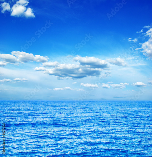 blue sea © photolink