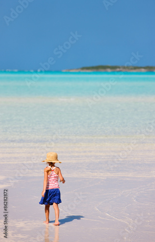 Adorable little girl at beach © BlueOrange Studio