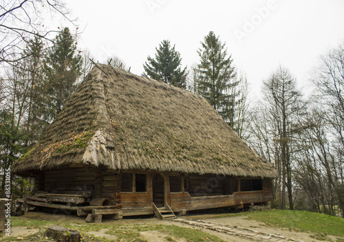 House in the park Shevchenko © yaslex
