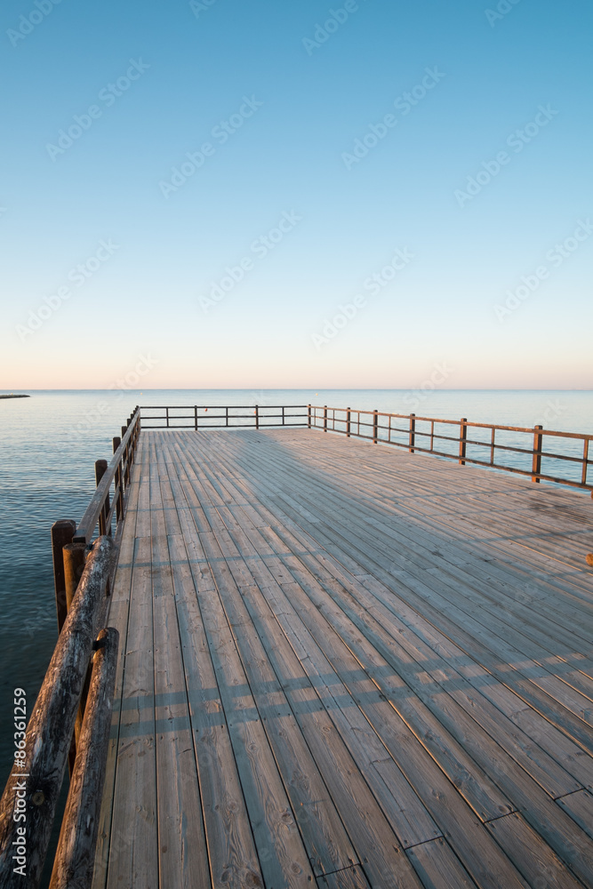 Obraz premium Wooden jetty