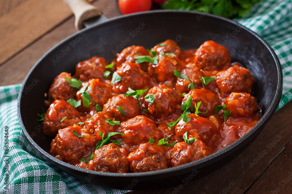 Meatballs in sweet and sour tomato sauce Meatballs in sweet and sour tomato sauce