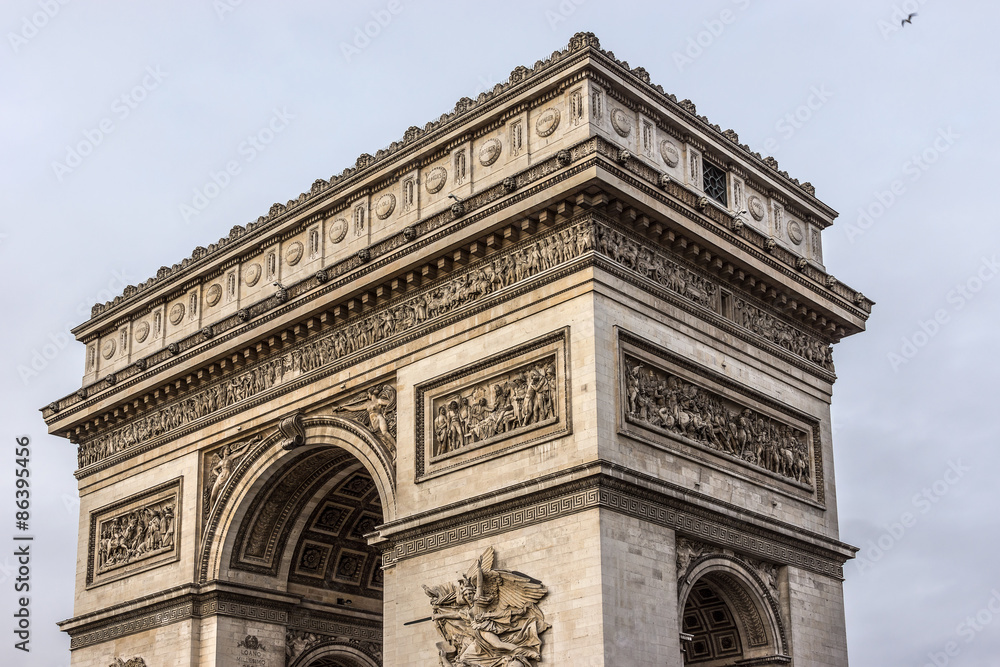 Arc de Triomphe de l'Etoile on Charles de Gaulle Place, Paris. 