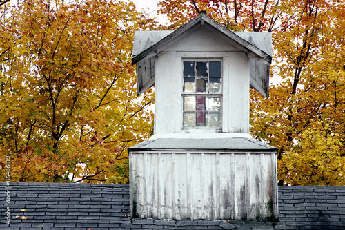 Wallpaper Mural barn cupola in the fall