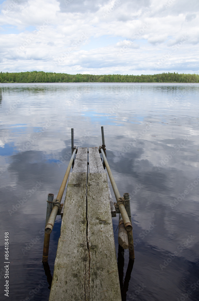 Naklejka premium Weathered plank pier