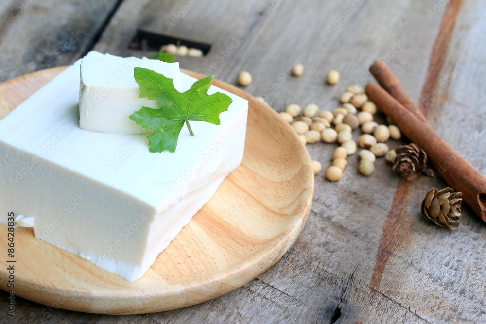 Soybeans and tofu Soybeans and tofu