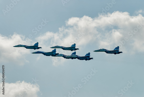 Obraz na plátně Airfighters SU-27 display of opportunities