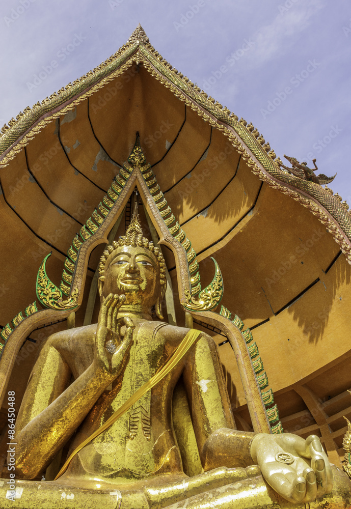 Fototapeta premium Buddha statue, Wat Tham Sua, Kanchanaburi, Thailand
