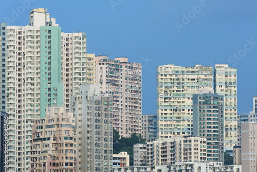 Residential buildings in Hong Kong © leeyiutung