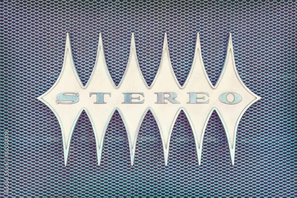 Fototapeta premium Close up of a vintage jukebox with the text stereo
