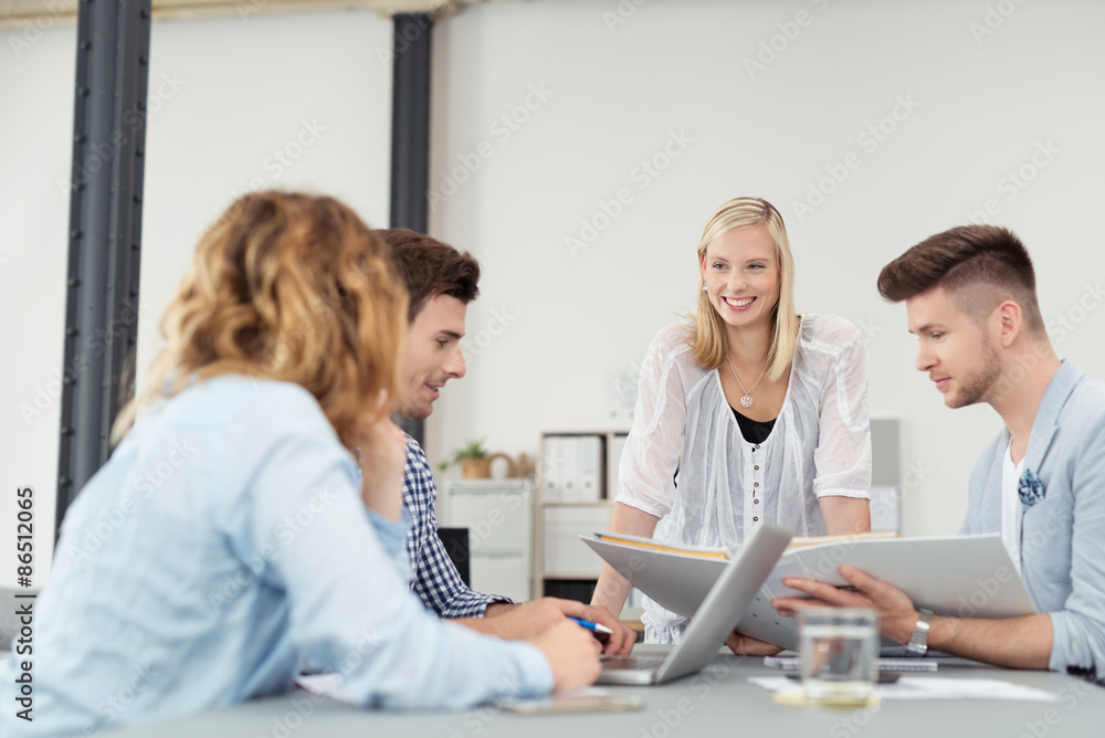 Obraz premium besprechung am arbeitsplatz