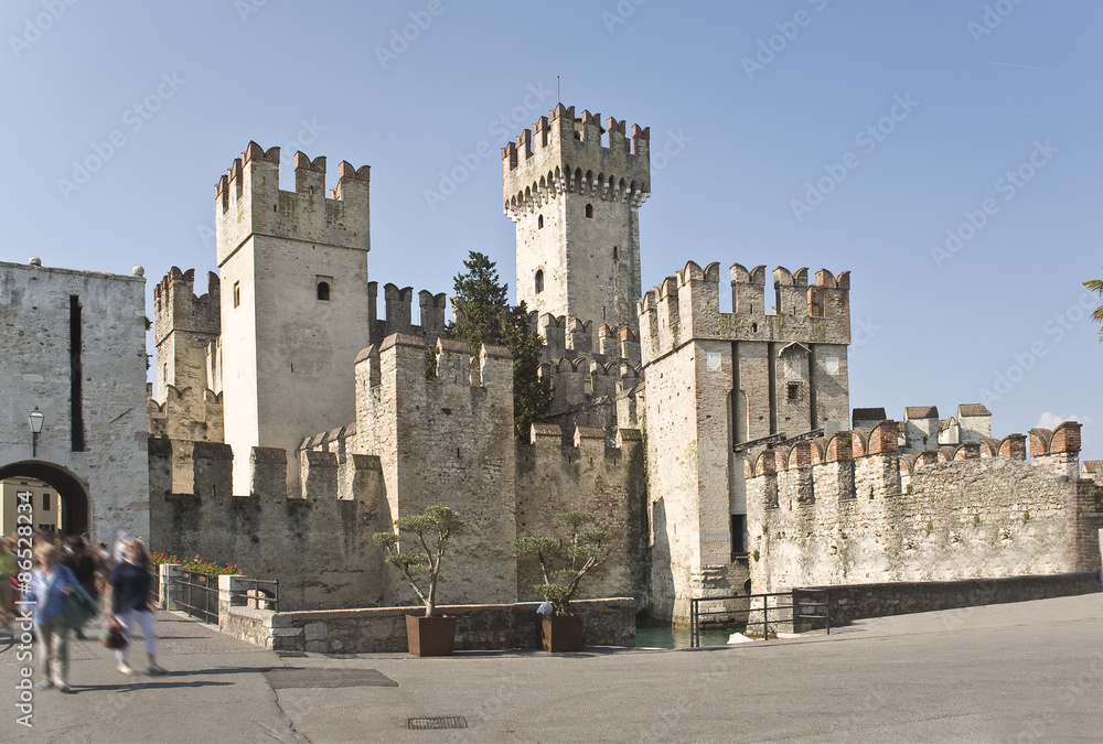 The castle Skaligeri(Castello del Scaligeri)