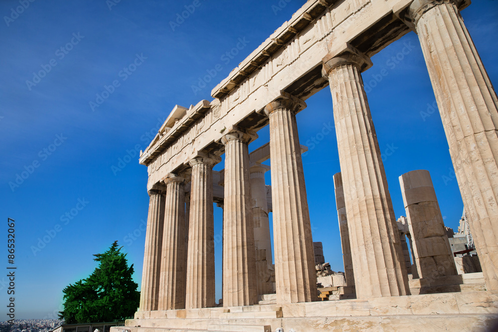 Obraz premium Parthenon on the Acropolis in Athens, Greece