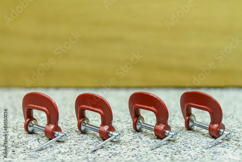 Red C Clamp Row