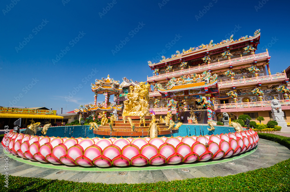 Fototapeta premium Naja statue of Chinese shrine temple, Chonburi, Thailand