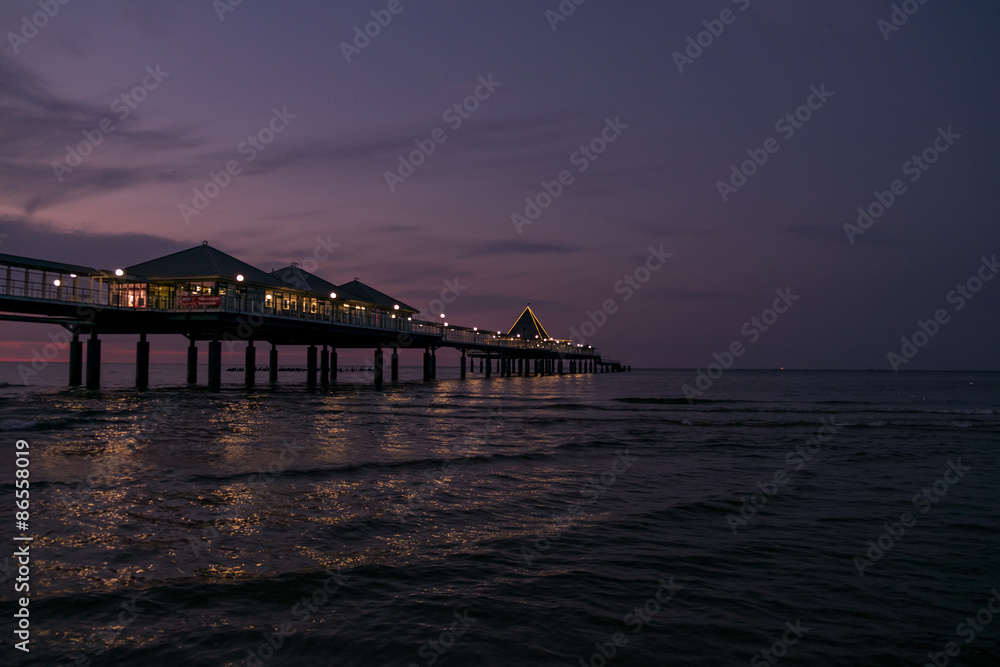 Seebrücke in Heringsdorf auf der Insel Usedom Seebrücke in Heringsdorf auf der Insel Usedom