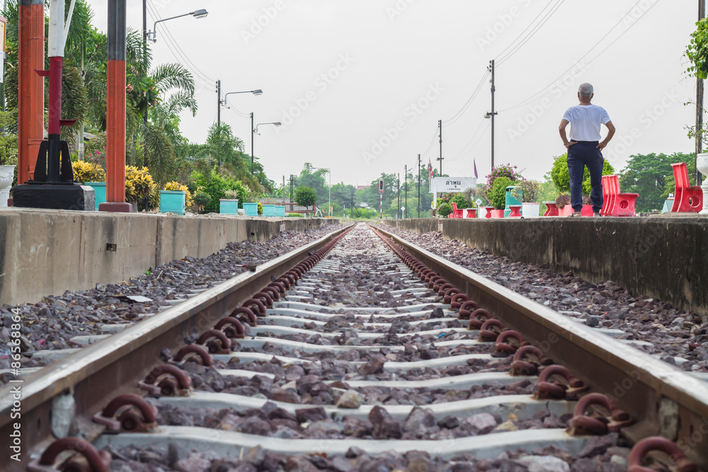 Naklejka premium railroad tracks