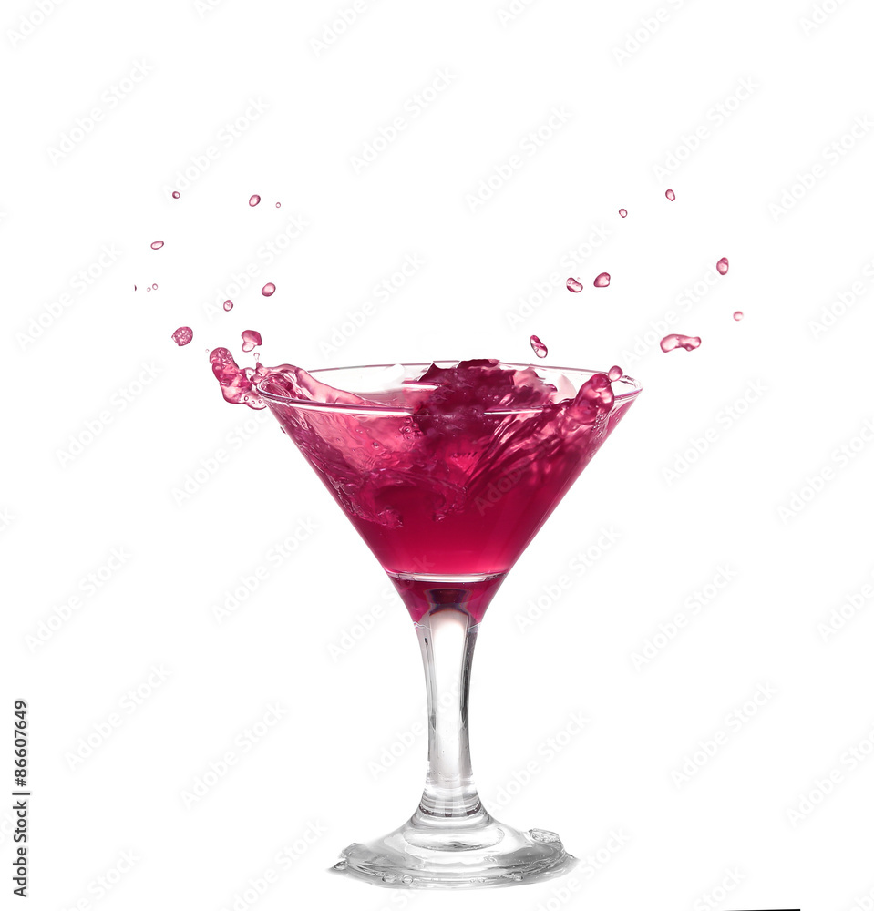 © Seleznov_Molchanova - Red cocktail with splash isolated on white © Seleznov_Molchanova - Red cocktail with splash isolated on white