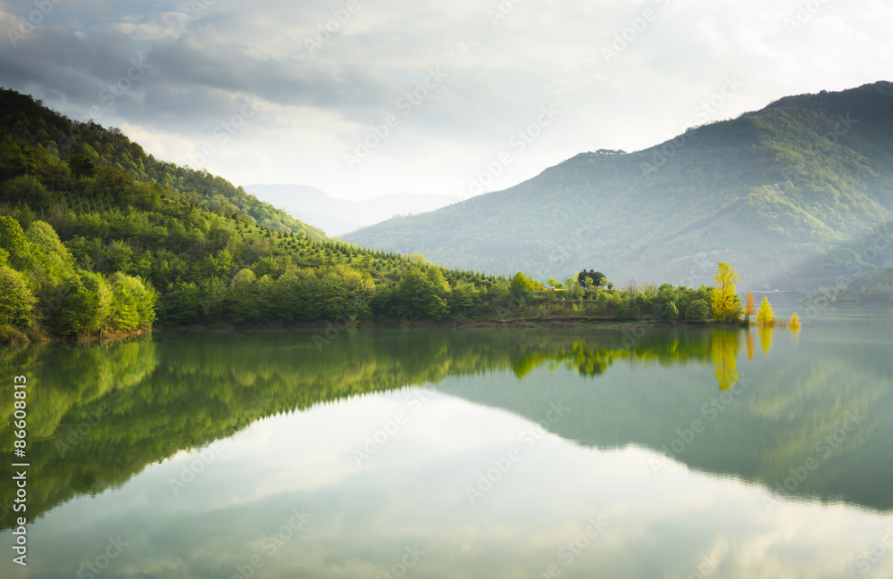 Obraz premium Reflections on a Lake