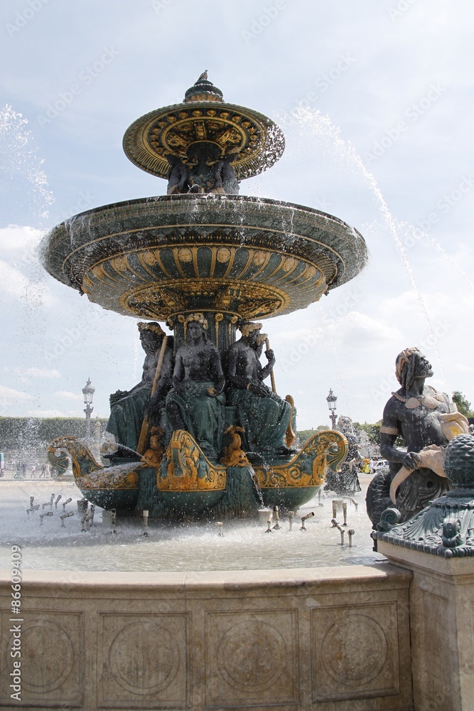 Fontaine des Mers, Place de la Concorde à Paris