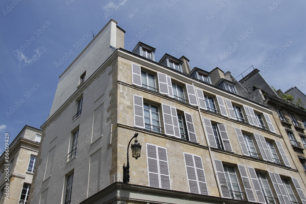 Immeuble ancien à Paris Immeuble ancien à Paris