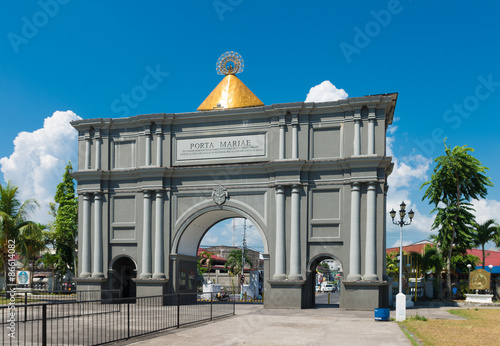 memorial arch photo