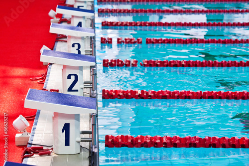Swimming pool starting blocks