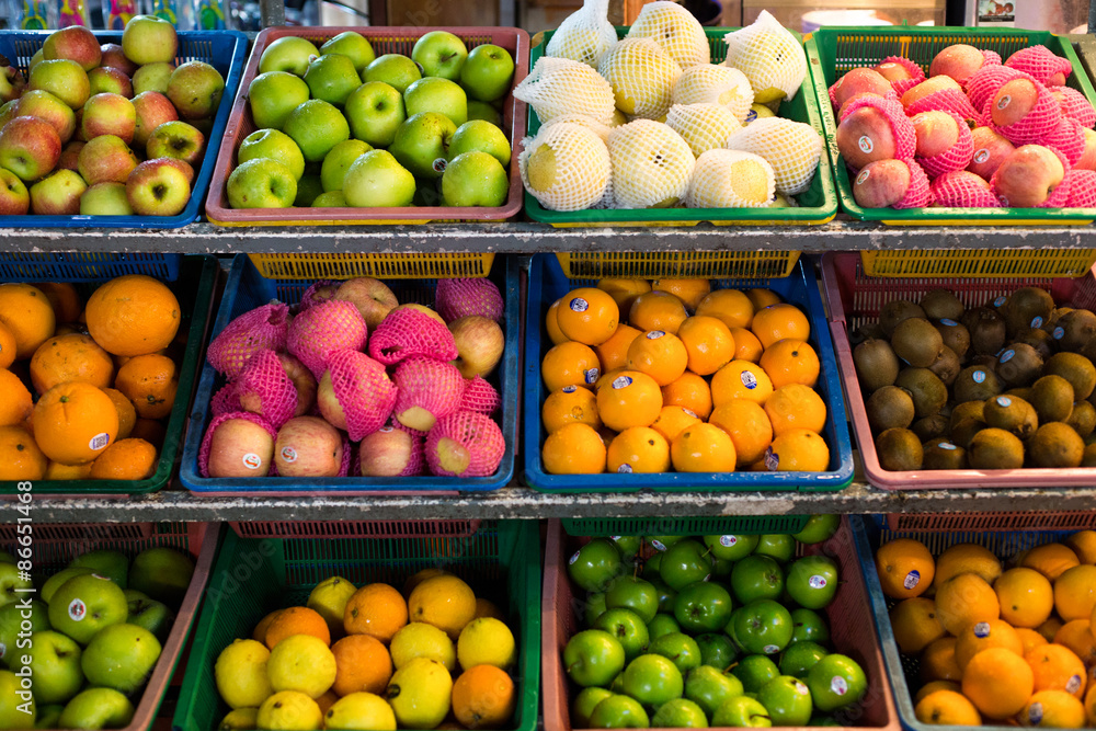 Marktstand mit Obst Marktstand mit Obst
