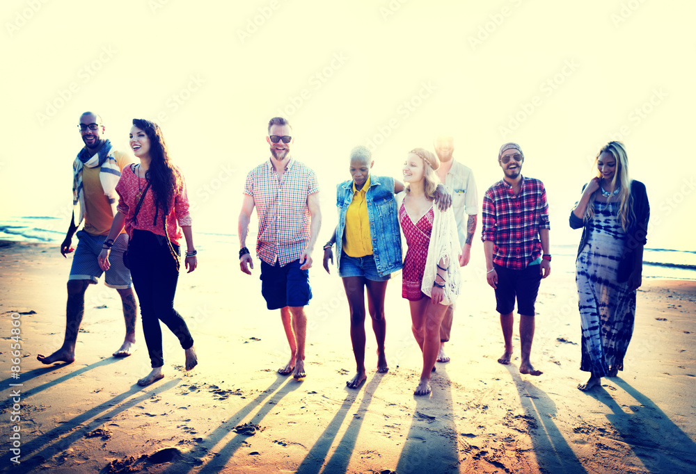 Fototapeta premium Diverse Beach Summer Friends Fun Bonding Concept