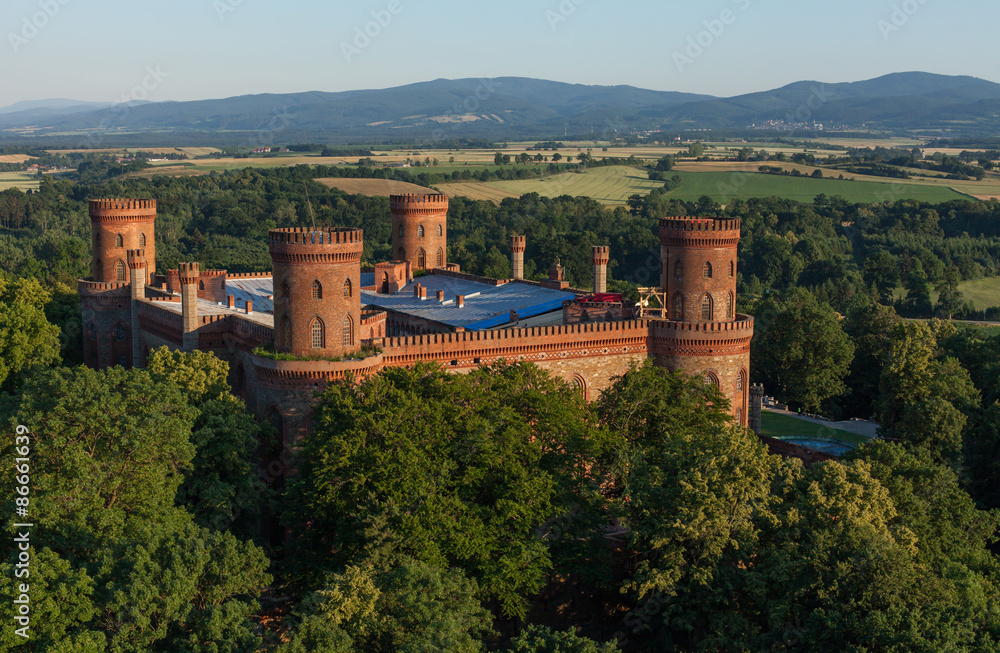 Obraz premium aerial view of palace in Kamieniec Zabkowicki town